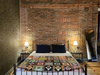 Old Gold Apartment - Tbilisi - 0