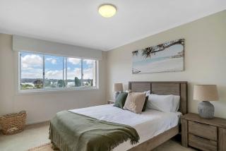 Stunning water view Home moments from town - Batemans Bay - 8