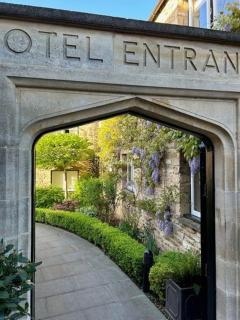 The Talbot Hotel, Oundle , Near Peterborough - The Coaching Inn Group - 9