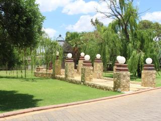 The Willow Tree Guesthouse - Klerksdorp - 9