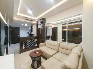 Spacious and Elegant 1BR at Patraland Amarta Apartment By Travelio - Kejayan - 6