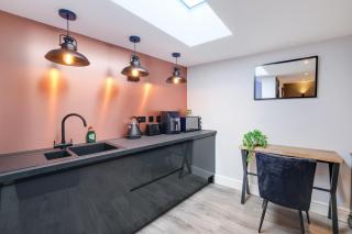 Stanley Cottage, Greenford - 7