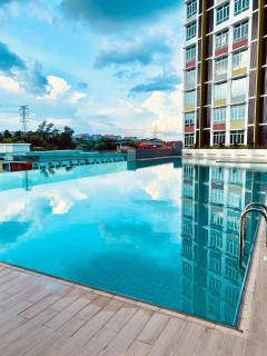 Khaimal Valley Suite - Pool View - Kuantan - 0