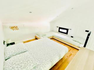 Maison Spacieuse au Bord du Lez, 5pers, Calme, Wi-Fi, Jardin Privé, Parking Gratuit - 2