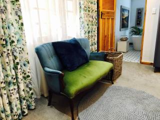 Luxury and homely stay - Oudtshoorn - 8