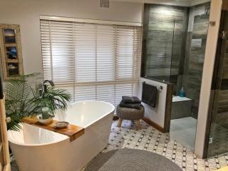 Luxury and homely stay - Oudtshoorn - 6