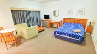 HILLTOP CBD SUITES - 7