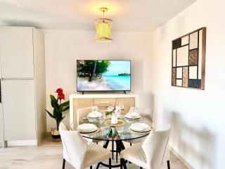 New Beachside Apartment - Sitio de Calahonda - 4