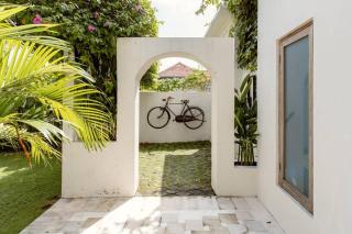 Bintang Biru Chillout Villa & Ricefield Views - 3