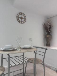Central Cosy Apartment in Quiet Location - 6