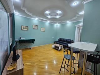 On Nizami str near Kolorit - 6