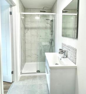 Central, Modern Apartment - Bournemouth - 9