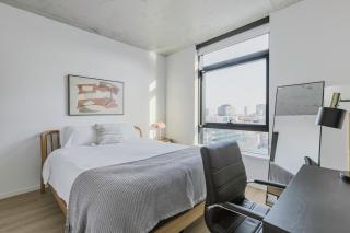 Blueground W Loop gym pool spa wd CHI-1101 - 2