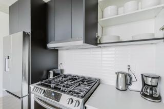 Blueground W Loop gym pool spa wd CHI-1101 - 3