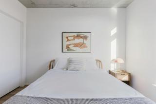 Blueground W Loop gym pool spa wd CHI-1101 - 1