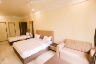 Hotel Indra Palace - 5