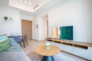RH - Stunning Canal View 01 BR with Top amenities, newly furnished - 6