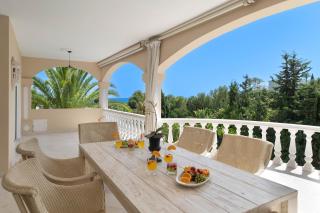 4 BDRM Andalusian Villa w Cinema & Sea Views - Marbella - 3
