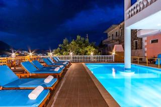 Luxury Room 2 - Vila Goro w Pool, Parking and more - Himare - 3