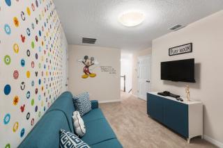 Last Minute Disney Getaway! Private Pool, Hot Tub & Games Room. Book Now! #65829 - Kissimmee - 1
