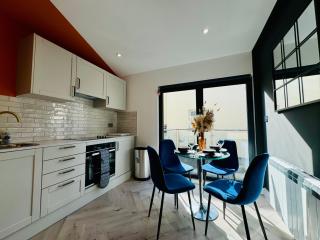 Central One Bedroom Flat Next to Brighton Beach I Sleep 5 Guests - Brighton & Hove - 0