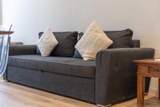 Free housekeeping visits during your stay - StayShort - Bright 1-Bedroom with View Dubai Marina - 3