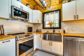 9 Mi to Lake Burton Cabin with Deck Near Helen - 3