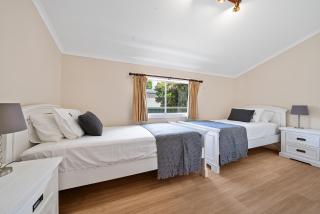 Lakefront House - INEA Retreat - Karraganbah - 6