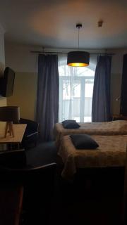 Hotell De Tolly - Tõrva - 8