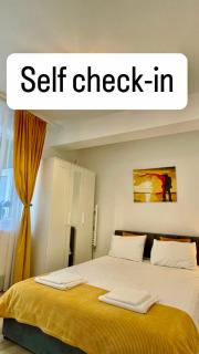 Yellow Apartment - Floreşti - 3