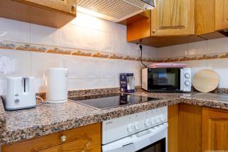 2B Apartamento Abrigos, Wifi y balcón - 8