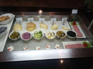 Protea Hotel by Marriott Dar es Salaam Courtyard - 7