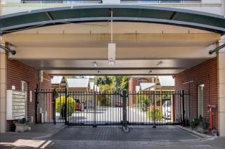North Adelaide "The Grand" Apartments - Parking - 9
