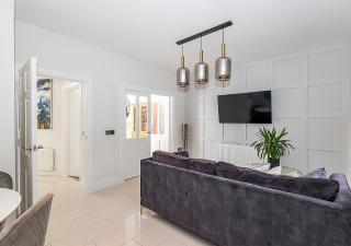 Malahide Village Hideaway - 7