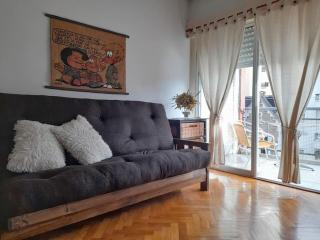 Departamento de dos ambientes con amplio balcón, muy luminoso - Buenos Aires - 0