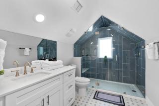2 Combined Homes - Mins 2 ACL - Formula 1 - Downtown - Austin - 8