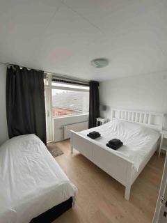 Nice Spacious House Near Amsterdam And Schiphol - 1