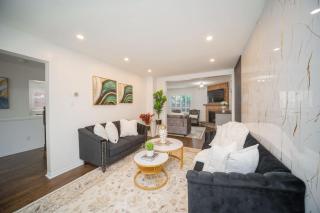 Peaceful Heartland KingBed Workstation BackyardFun - 4