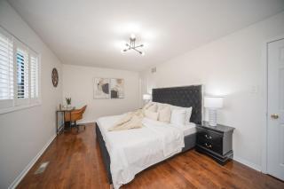 Peaceful Heartland KingBed Workstation BackyardFun - 3