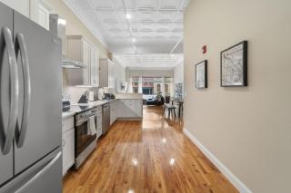 Hip Dtwn Apt With Arcade And Gym - 4