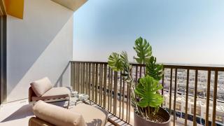 Mag Eye 910 - Aesthetic Studio Apartment in Meydan - Dubai - 3