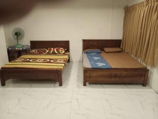 The Beehive Hotel - Colombo - 1