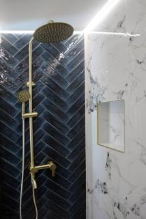 Luxurious Apartment in the HEART of DUBAI MARINA - Tram and Metro - 2