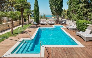 Pet Friendly Home In Supetar With House Sea View - Supetar - 0