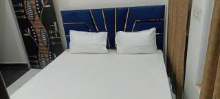 Shyam Kunj Guest House non AC Room - Varanasi - 2