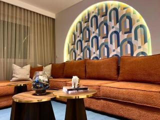 Spacious Heart of Downtown & Marina- 3BR - 3