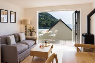 Ocean Reach, Stunning Sea View and Balcony, 2 BR, 2 BA, Parking - Lynmouth - 0