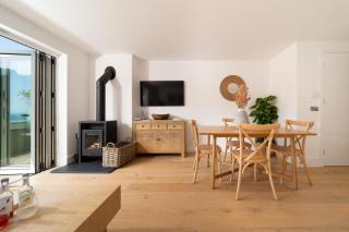 Ocean Reach, Stunning Sea View and Balcony, 2 BR, 2 BA, Parking - Lynmouth - 9