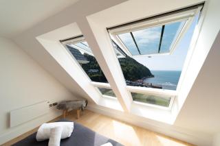 Ocean Reach, Stunning Sea View and Balcony, 2 BR, 2 BA, Parking - Lynmouth - 3