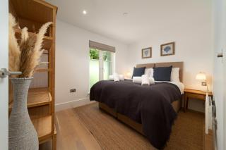 Ocean Reach, Stunning Sea View and Balcony, 2 BR, 2 BA, Parking - Lynmouth - 2